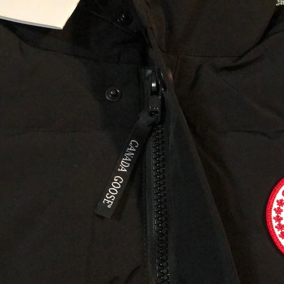 Canada goose freestyle vest sorted out in the wardrobe - Picture 5 of 8